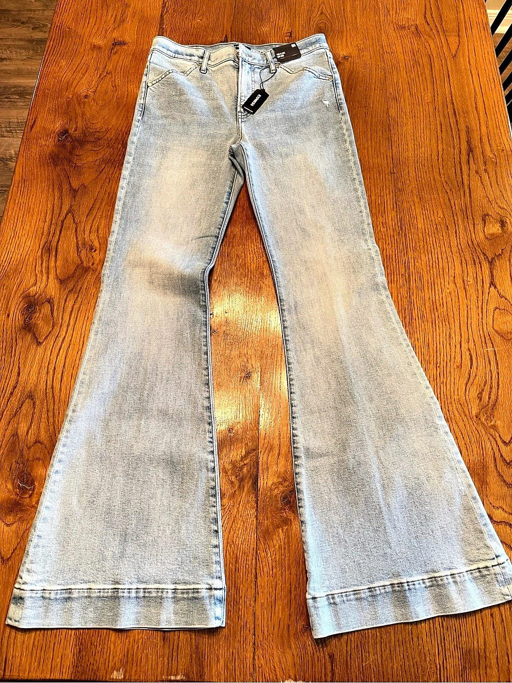 Express Tori Flare Mid Rise Flare Jeans in Blue Size 8Long- 34in inseam NWT